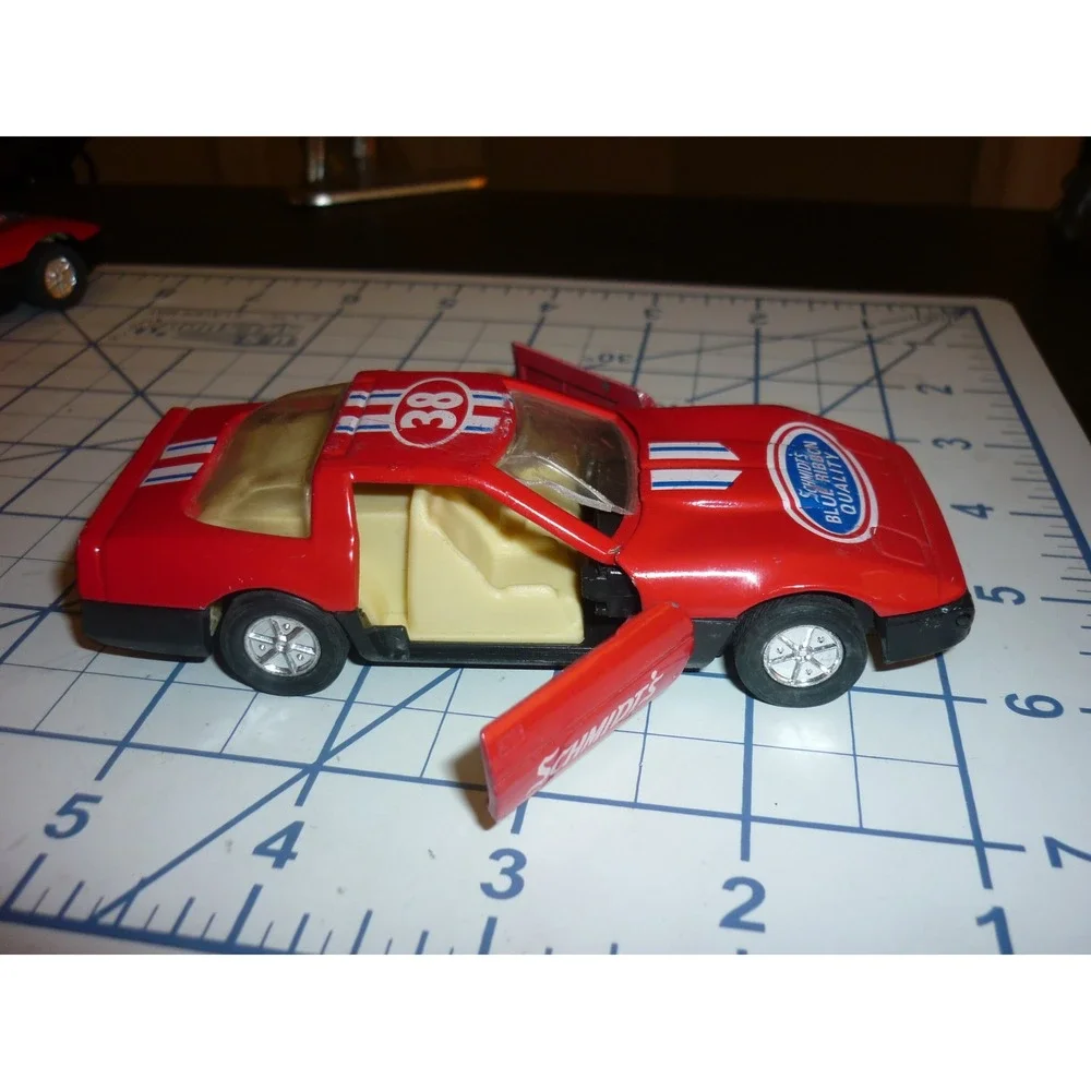 Schmidts Beer Corvette‎ C4 Diecast 1/24 Red 38 Promo Vehicle Parts Repair